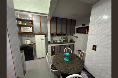 Cozinha de casa para alugar com 2 quartos, 260m² em Taquara, Rio de Janeiro