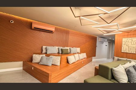 Apartamento à venda com 44m², 1 quarto e 1 vagaHall de entrada