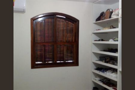 Casa à venda com 3 quartos, 134m² em Vila Primavera, São Paulo