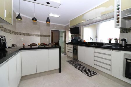 Casa à venda com 450m², 4 quartos e 5 vagas