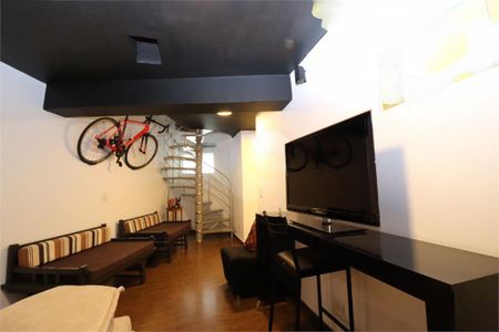 Casa à venda com 4 quartos, 450m² em Vila Albertina, São Paulo