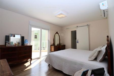 Casa à venda com 4 quartos, 450m² em Vila Albertina, São Paulo