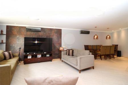 Casa à venda com 4 quartos, 450m² em Vila Albertina, São Paulo