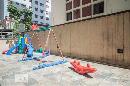 Apartamento à venda com 82m², 2 quartos e 2 vagasÁrea comum - Playground