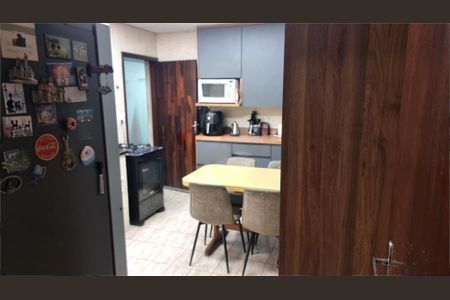 Casa à venda com 140m², 2 quartos e 2 vagas