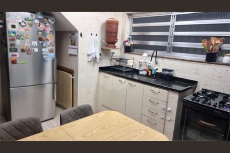 Casa à venda com 140m², 2 quartos e 2 vagas