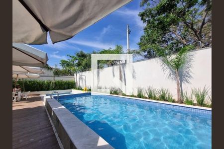 Apartamento à venda com 33m², 1 quarto e 1 vaga Apartamento à venda com 33m², 1 quarto e 1 vagaÁrea comum