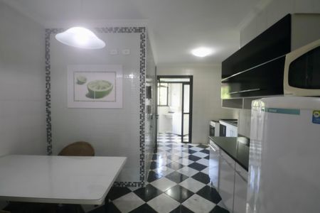 Apartamento para alugar com 105m², 3 quartos e 2 vagasCozinha