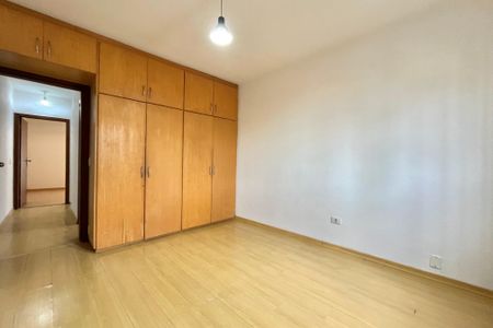 Casa à venda com 170m², 2 quartos e 2 vagas Casa à venda com 170m², 2 quartos e 2 vagasQuarto 2