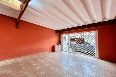 Casa à venda com 170m², 2 quartos e 2 vagas Casa à venda com 170m², 2 quartos e 2 vagasGaragem