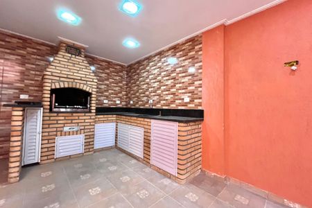 Casa à venda com 170m², 2 quartos e 2 vagas Casa à venda com 170m², 2 quartos e 2 vagasÁrea comum - Churrasqueira