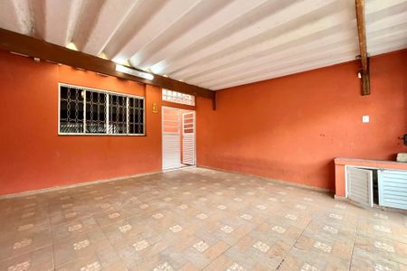 Casa à venda com 170m², 2 quartos e 2 vagas Casa à venda com 170m², 2 quartos e 2 vagasGaragem