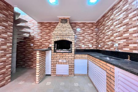 Casa à venda com 170m², 2 quartos e 2 vagas Casa à venda com 170m², 2 quartos e 2 vagasÁrea comum - Churrasqueira