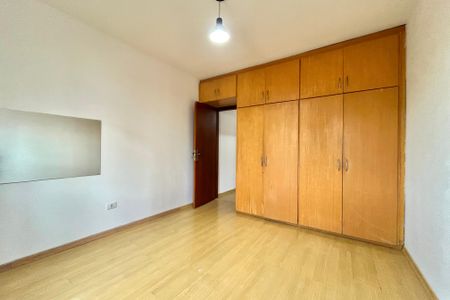 Casa à venda com 170m², 2 quartos e 2 vagas Casa à venda com 170m², 2 quartos e 2 vagasQuarto 2