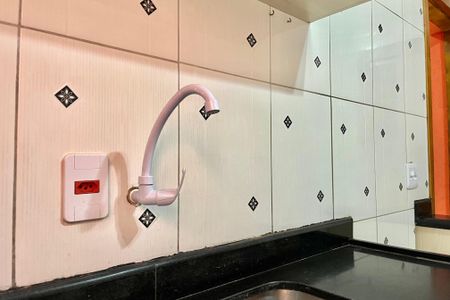 Casa à venda com 170m², 2 quartos e 2 vagas Casa à venda com 170m², 2 quartos e 2 vagasCozinha