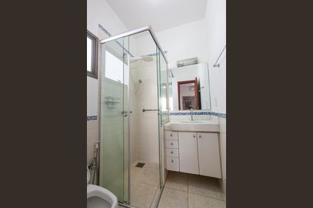 Casa para alugar com 350m², 3 quartos e 3 vagas Casa para alugar com 350m², 3 quartos e 3 vagasBanheiro da Suíte 3