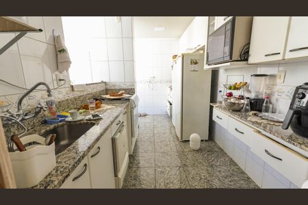 Apartamento à venda com 102m², 3 quartos e 1 vagaCozinha