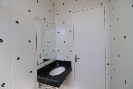 Apartamento para alugar com 66m², 2 quartos e 1 vaga Apartamento para alugar com 66m², 2 quartos e 1 vagaBanheiro