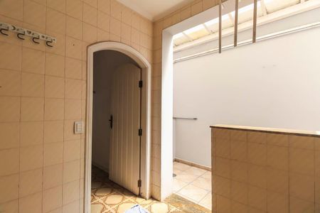 Casa para alugar com 338m², 5 quartos e 4 vagas