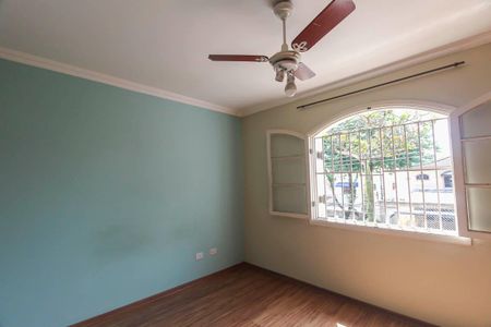 Casa para alugar com 338m², 5 quartos e 4 vagas