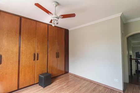 Casa para alugar com 338m², 5 quartos e 4 vagas