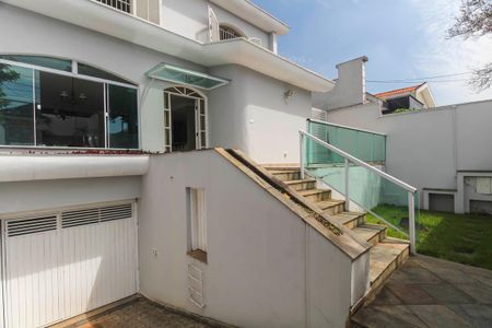 Casa para alugar com 338m², 5 quartos e 4 vagas