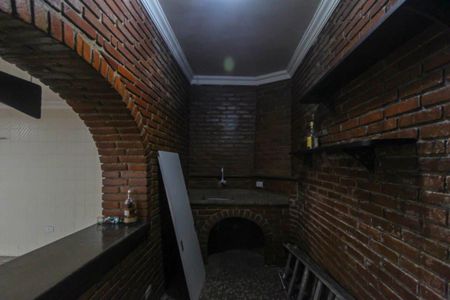 Casa para alugar com 338m², 5 quartos e 4 vagas