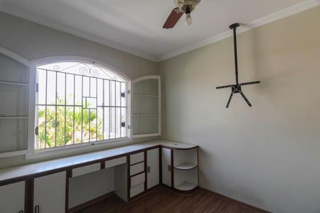 Casa para alugar com 338m², 5 quartos e 4 vagas