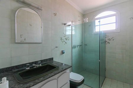 Casa para alugar com 338m², 5 quartos e 4 vagas