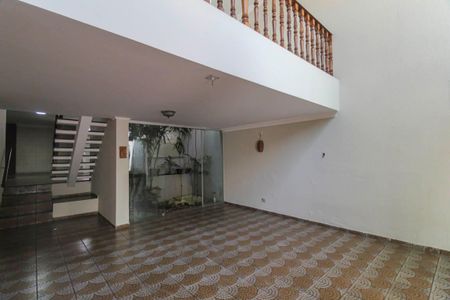 Casa para alugar com 338m², 5 quartos e 4 vagas