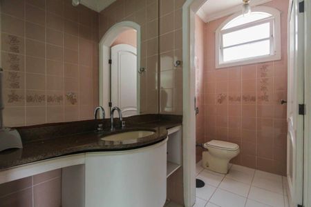 Casa para alugar com 338m², 5 quartos e 4 vagas