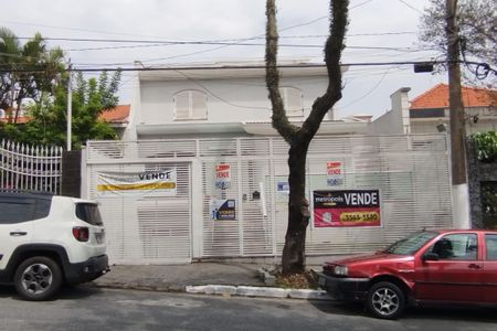 Casa para alugar com 338m², 5 quartos e 4 vagas