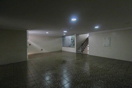 Casa para alugar com 338m², 5 quartos e 4 vagas