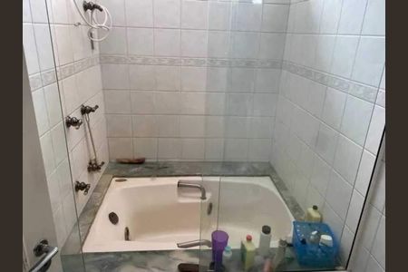 Apartamento à venda com 233m², 4 quartos e 2 vagas