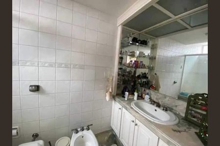 Apartamento à venda com 233m², 4 quartos e 2 vagas