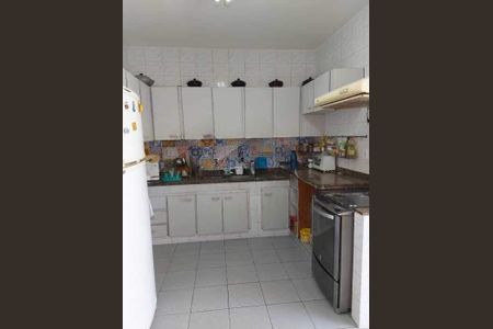 Apartamento à venda com 233m², 4 quartos e 2 vagas