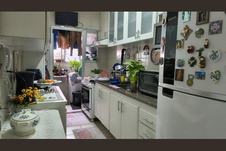 Apartamento à venda com 3 quartos, 79m² em Vila Bertioga, São Paulo