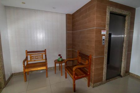 Apartamento à venda com 68m², 2 quartos e 1 vaga