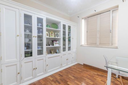 Apartamento à venda com 120m², 4 quartos e 1 vagaQuarto 2