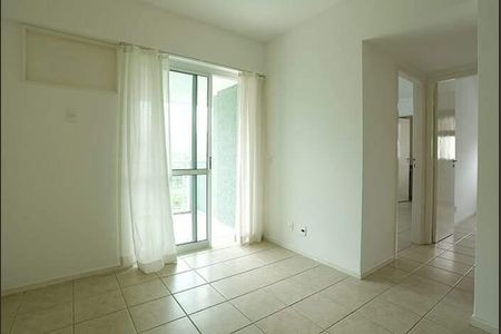 Apartamento à venda com 70m², 2 quartos e sem vaga