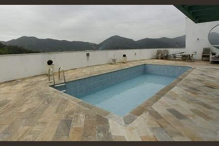 Apartamento à venda com 70m², 2 quartos e sem vaga