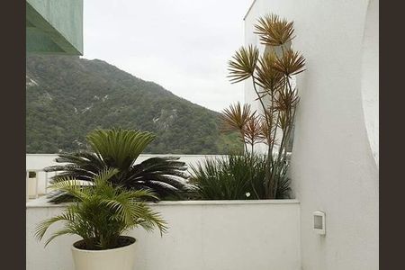 Apartamento à venda com 70m², 2 quartos e sem vaga