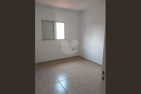 Casa à venda com 3 quartos, 180m² em Vila Vitória, Santo André