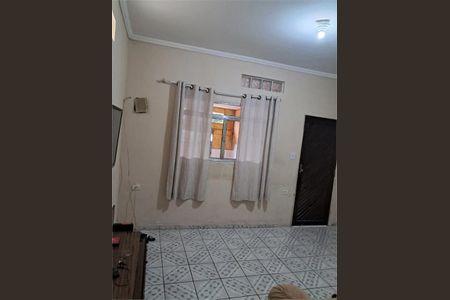 Casa à venda com 3 quartos, 180m² em Vila Vitória, Santo André