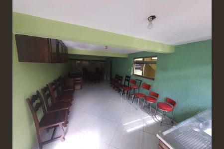 Casa à venda com 3 quartos, 200m² em Chácara Inglesa, São Paulo