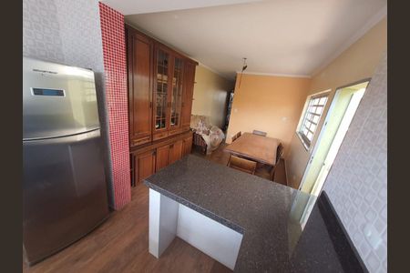 Casa à venda com 3 quartos, 200m² em Chácara Inglesa, São Paulo