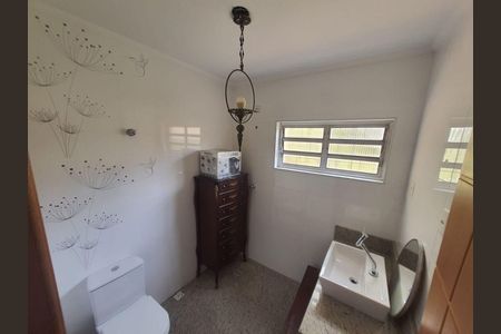 Casa à venda com 3 quartos, 200m² em Chácara Inglesa, São Paulo