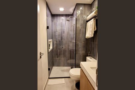 Banheiro  de apartamento à venda com 1 quarto, 26m² em Indianópolis, São Paulo