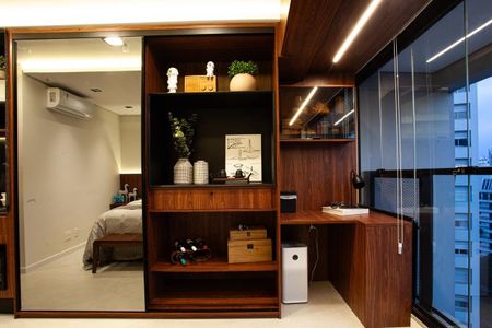 Quarto de apartamento à venda com 1 quarto, 26m² em Indianópolis, São Paulo