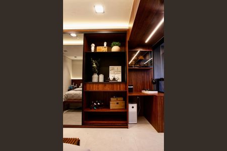 Quarto de apartamento à venda com 1 quarto, 26m² em Indianópolis, São Paulo